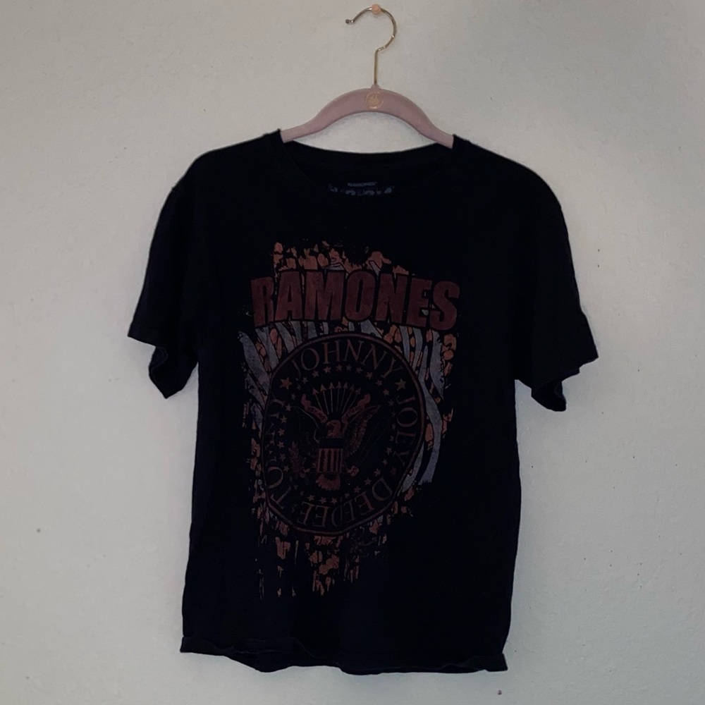 Ramomes Graphic T shirt